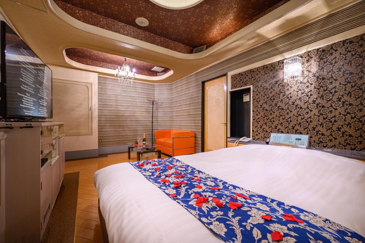 Hotel Mobilia (Adults Only) Tsurugashima Exterior photo